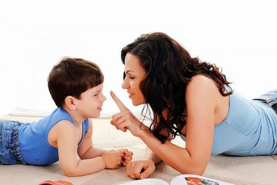 7 trường hợp cha mẹ tuyệt đối không được “dung túng” con trẻ