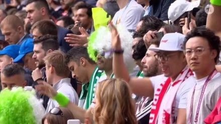 'Ông hoàng âm nhạc' Trung Quốc  giơ ngón tay thối, chửi bới ở World Cup 2018