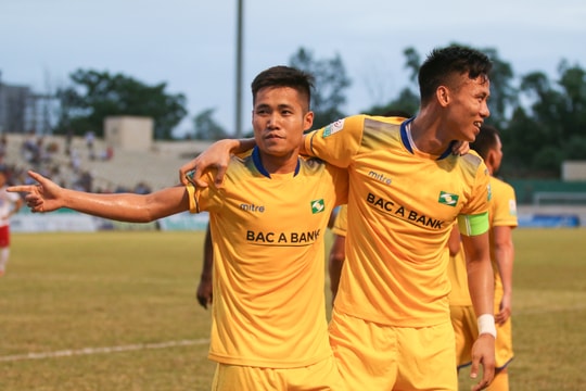 Vòng 15 V-League: Khốn gặp khó và cơ hội của SLNA