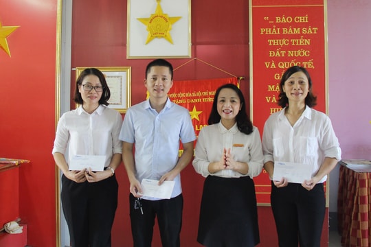 Báo Nghệ An tuyên dương các tác giả, tác phẩm đạt giải báo chí Trung ương, báo chí tỉnh