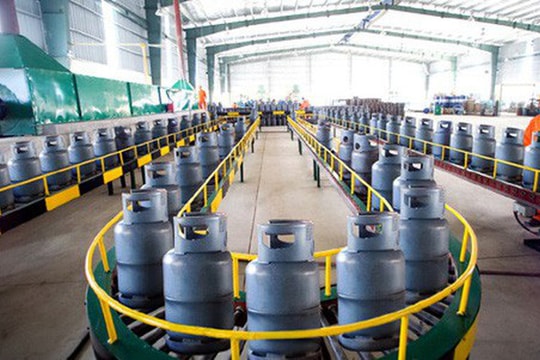 Bãi bỏ quy định nhà phân phối phải có 100.000 bình gas