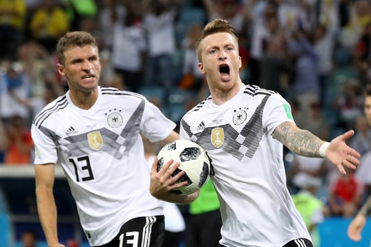 Toni Kroos ghi bàn phút cuối, Đức kịch tính thắng Thụy Điển