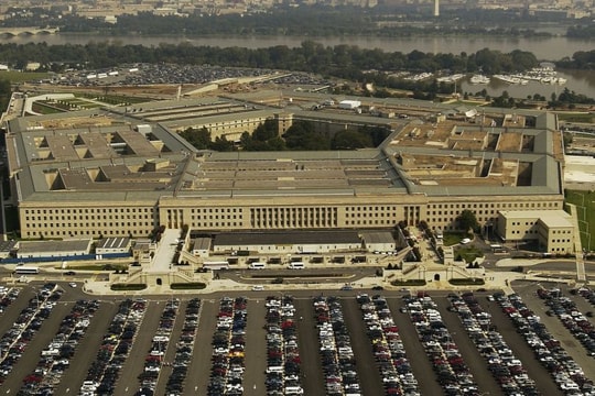 Mỹ sửa chữa các sân bay cũ để kiềm chế Nga?