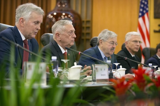 Trung - Mỹ dịu giọng bất chấp căng thẳng