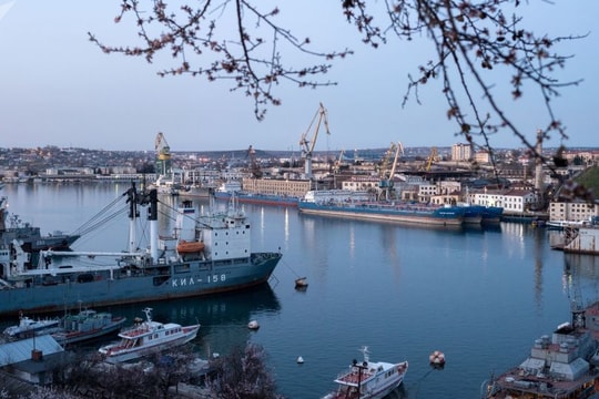 Dân Crimea cho biết sống ở nước nào tốt hơn