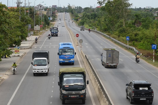 Từ 1/7, xe tải dưới 3,5 tấn nào phải gắn phù hiệu?