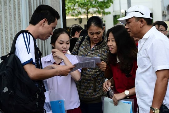 Đề Toán THPT quốc gia bị tố không chính xác, Bộ GD&ĐT nói gì?