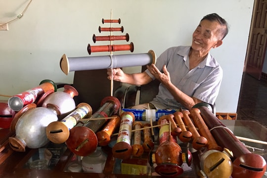 Thú chơi diều sáo công phu của cụ ông U80 xứ Nghệ