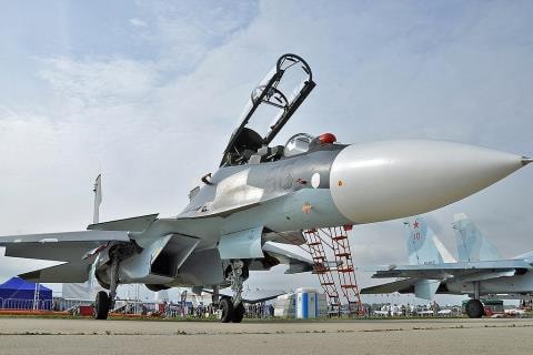Nga dùng Su-30SM đối đầu với F-22, F-35 của Mỹ