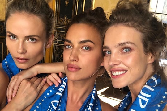 Siêu mẫu Irina Shayk khỏa thân cùng nhóm bạn cổ vũ nhưng tuyển Nga thất bại