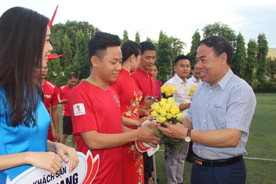 Sôi động giải bóng đá kỷ niệm 58 năm ngày thành lập ngành Du lịch 