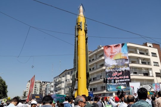 Triều Tiên đòi Israel trả 1 tỷ USD để không bán công nghệ tên lửa cho Iran