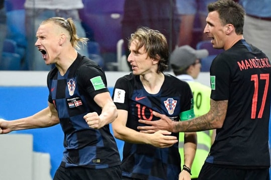 ĐT Croatia đại loạn trước trận bán kết; PSG hỏi mua Coutinho với giá điên rồ