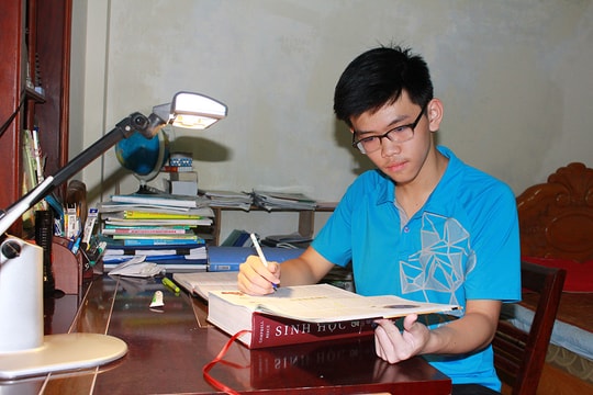 Thủ khoa trường Phan 2018: Đứng lên từ thất bại