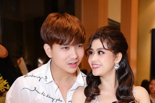Ca sĩ Tim chính thức xác nhận đã ly hôn Trương Quỳnh Anh