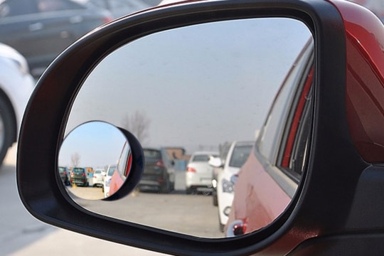 7 vật dụng siêu rẻ nên có trên ô tô