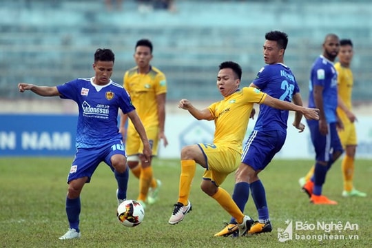 SLNA - Quảng Nam FC: TOP 3 không còn xa!