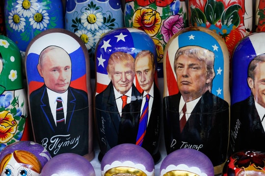 Trump: Quan hệ với Nga “chưa bao giờ xấu hơn” nhờ “sự ngu xuẩn” của Mỹ