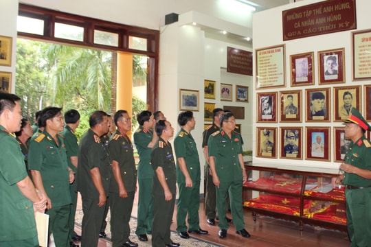 Sư đoàn 324 ký biên bản hợp tác ghi nhớ với Sư đoàn 1, Quân đội nhân dân Lào