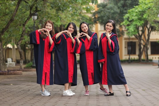 Những nữ sinh Nghệ An từ chối cơ hội tuyển thẳng vào đại học 