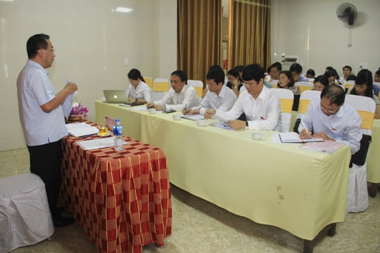 Thảo luận tổ 8: Xây dựng NTM cần đi vào thực chất, bền vững