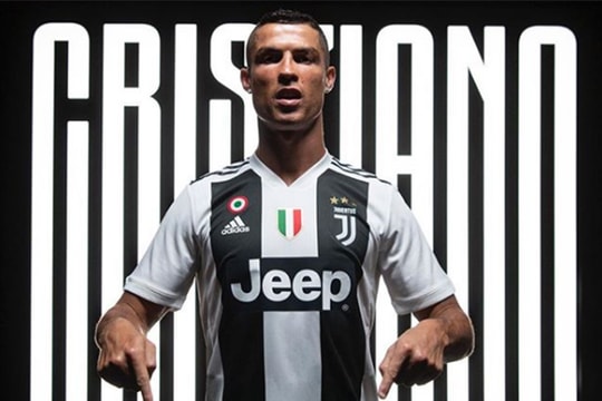 C. Ronaldo có hai hình ảnh nằm trong top 5 nhiều like nhất trên Instagram