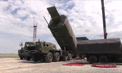 Nga lần đầu công bố hình ảnh thực tế 4 siêu vũ khí