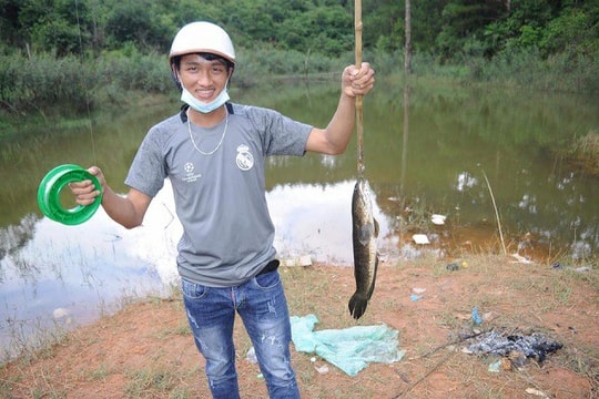 Cần thủ hé lộ tuyệt chiêu câu cá lóc hoang xả strees