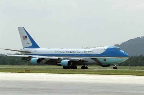 Chê đắt, Trump được Boeing giảm giá đóng mới máy bay