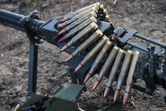 Hoa Kỳ trở thành nhà nhập khẩu chính của vũ khí xạ kích Ukraina năm 2017