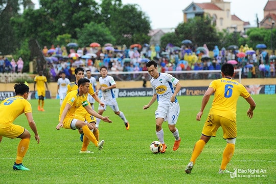 Xem lại trận thắng giúp SLNA tái lập kỷ lục của V.League