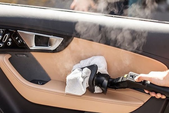 7 mẹo giúp loại bỏ mùi khó chịu bên trong ôtô