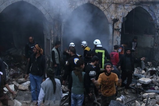 Hàn - Triều chuẩn bị sự kiện đoàn tụ; Đánh bom liều chết ở Nam Syria