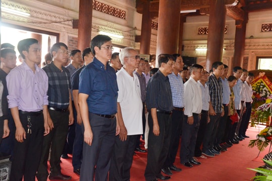 Ngành Giao thông Vận tải dâng hương tưởng niệm các anh hùng liệt sỹ