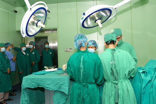 Lãnh đạo ngành y tế Thái Bình tham quan mô hình bệnh viện thông minh - Bệnh viện ĐKTP Vinh