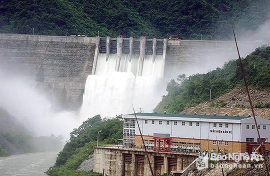 Thời tiết hôm nay 30/7: Mưa dông, cảnh báo lũ quét, sạt lở đất