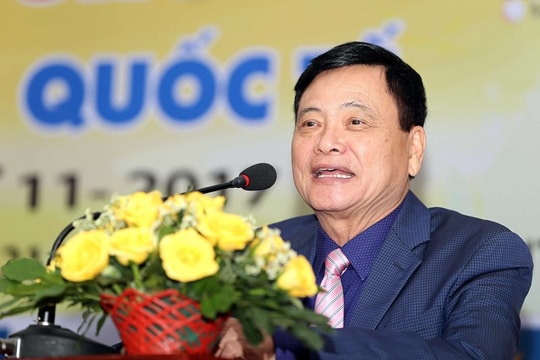 Bất ngờ nhường nhau ghế chủ tịch VFF