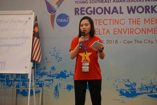 “Cô gái nhặt rác” và hành trình đến với học bổng Đại sứ quán Mỹ