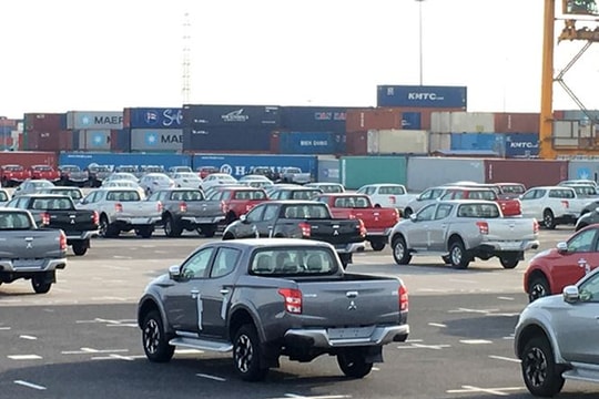 Ôtô miễn thuế tràn về, người dân có mua được xe giá rẻ?