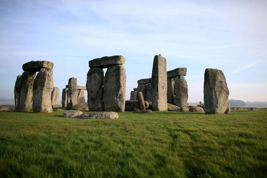 Vén màn bí mật của bãi đá cổ Stonehenge