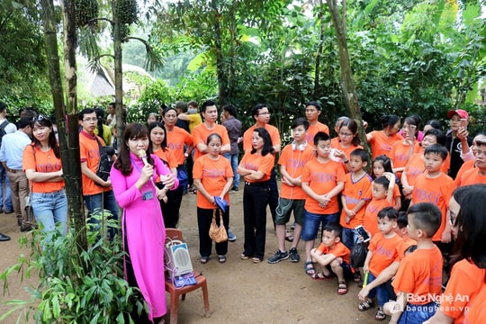 Ra mắt mô hình tổ '5 tự giác' ở Khu Di tích Kim Liên