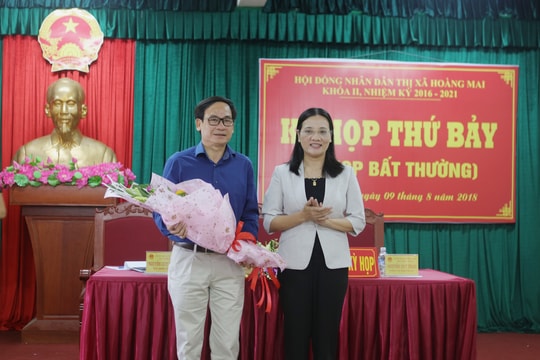 Bầu Chủ tịch HĐND thị xã Hoàng Mai 