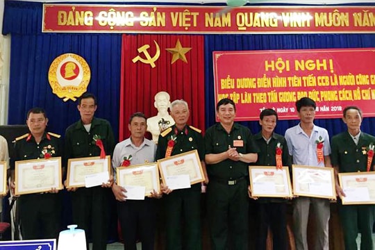 Biểu dương 3 tập thể và 34 cựu chiến binh là người công giáo tiêu biểu