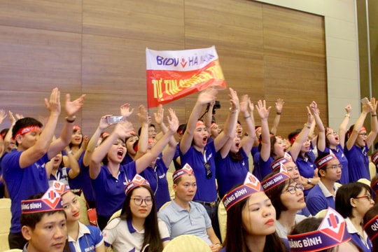 Hàng trăm cán bộ ngân hàng thi tài tại Nghệ An