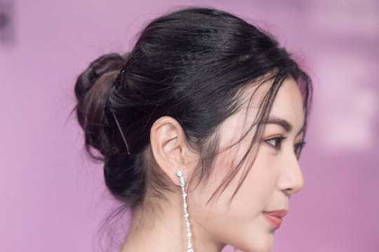 Á hậu Thúy Vân lần đầu tiết lộ về quãng thời gian u tối nhất trong đời