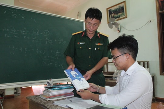 Gặp gỡ nam sinh trường Phan được tuyển thẳng vào Đại học