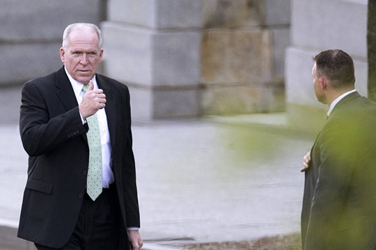 Người đứng đầu CIA nói rằng Trump sẽ không buộc được ông “im lặng"