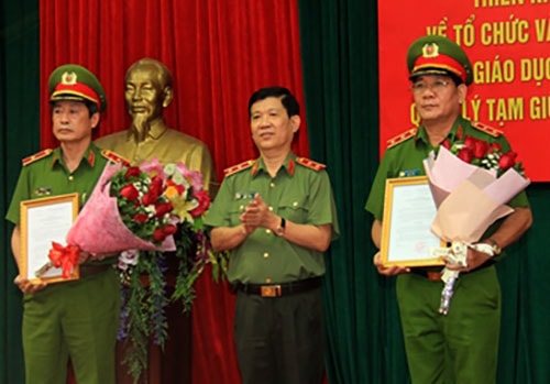 Nhiều tướng công an xin nghỉ hưu sớm