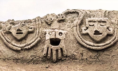 Phát hiện tranh phù điêu 3.800 tuổi ở Peru