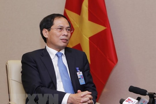 “Ngoại giao Việt Nam phải đi đầu trong bối cảnh thế giới biến động“